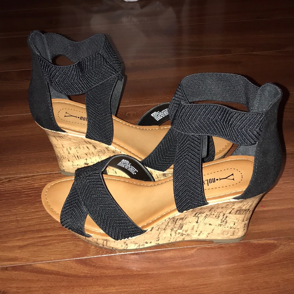 Wedges - Picture 2 of 3